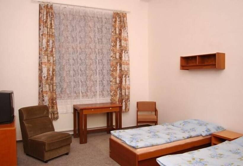 스탠다드 룸 공동 욕실, Chata Labská   špindlerův Mlýn   Hostel