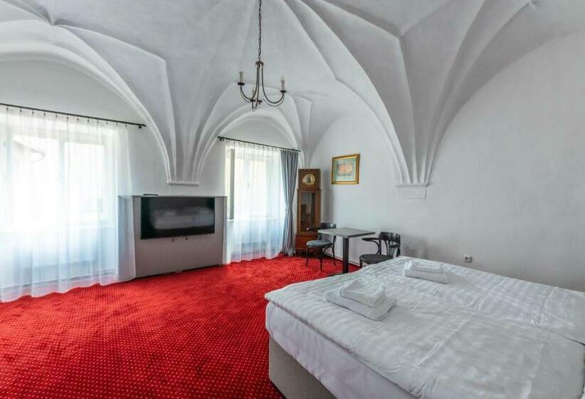 标准间, Třebovská Restaurace