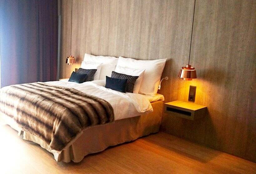Standard-invahuone, Kust Hotell & Spa