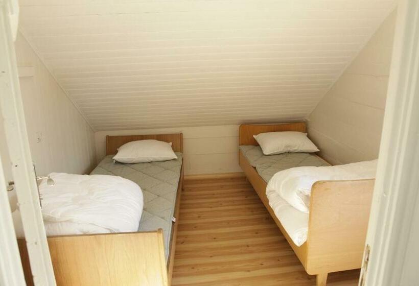 バス共有のスタンダードルーム, Brekke Gard Hostel