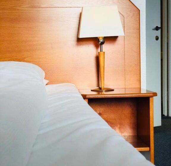 标准单人间, Bjerkvik Hotell
