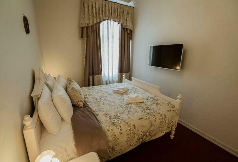 اتاق استاندارد با چشمانداز باغ, Roze Villa