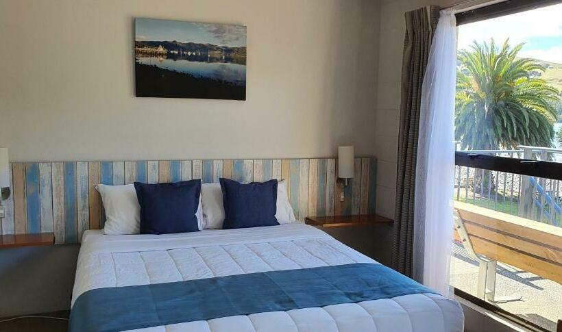 Люкс, Akaroa Waterfront Motels