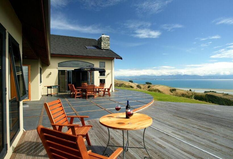 Номер Стандарт Вид на Горы, Parautane Lodge