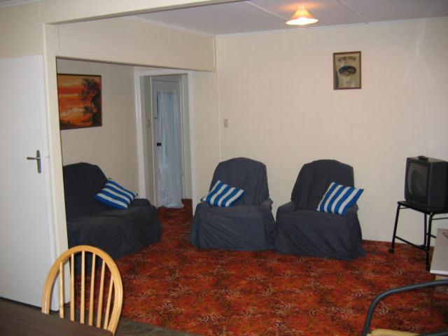 3침실 스탠다드 방갈로, Glow Worm Motel