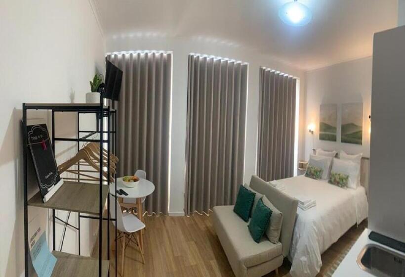 Студия Стандарт, Guimaraesliving   Hostel & Adventure