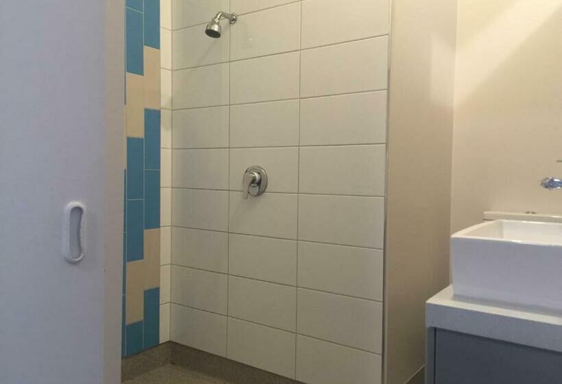 Студия Стандарт, Motel On Carroll