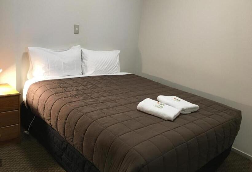 Семейный Номер Deluxe, Motel On Carroll