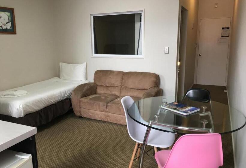 Семейный Номер Deluxe, Motel On Carroll