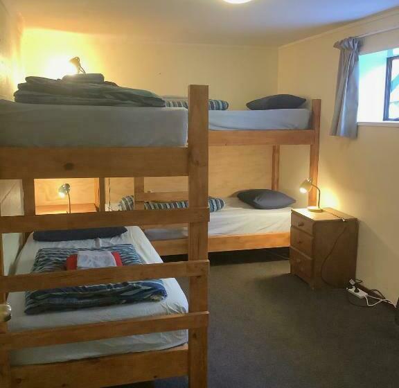 Кровать в Общей Комнате, Punakaiki Beach Hostel