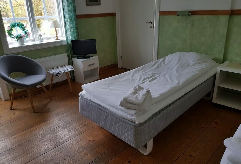 Номер Стандарт, Roda Stallet Bed & Breakfast