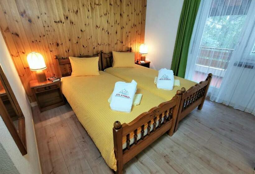 سوییت جونیور با بالکن, Alpenblick Leukerbad Therme