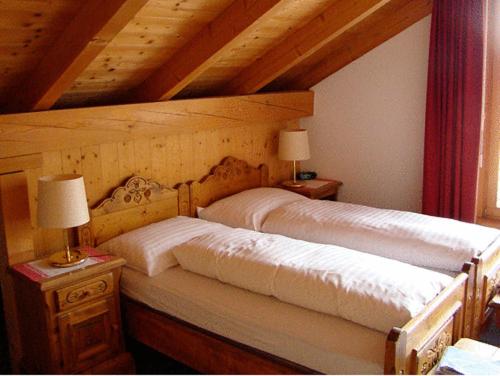 اتاق استاندارد, Crusch Alba