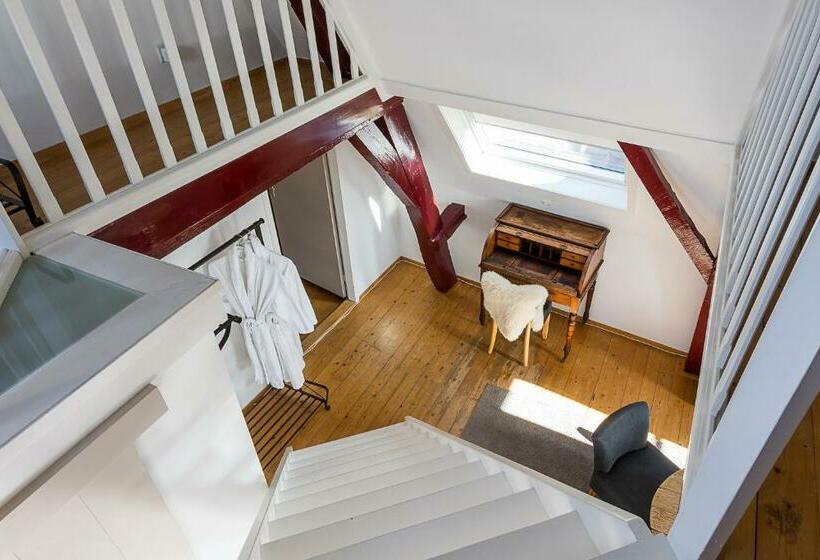 Номер Стандарт, B&b Parijs Aan De Kaai