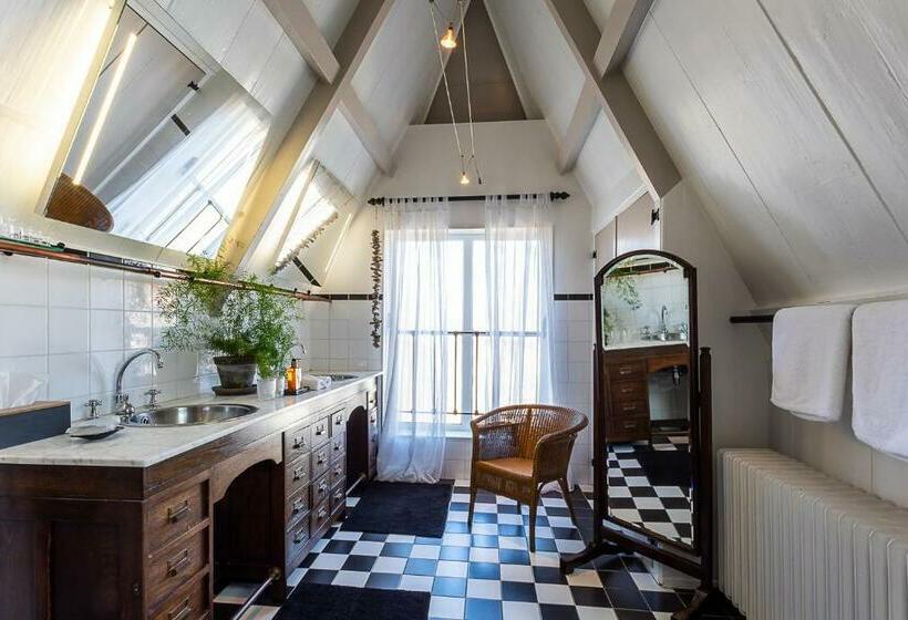 Номер Стандарт, B&b Parijs Aan De Kaai