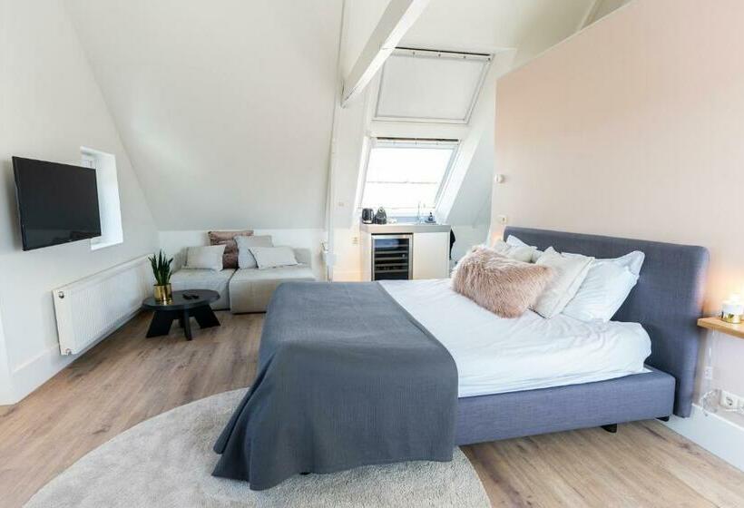 Номер Deluxe, Gravenstraat