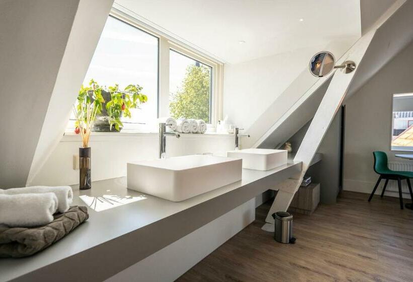 Номер Deluxe, Gravenstraat