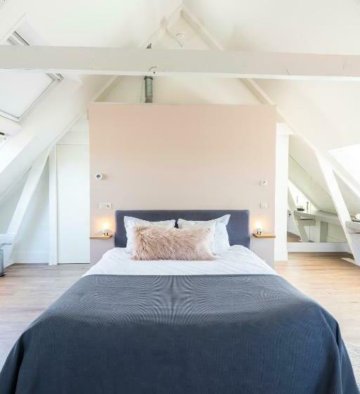 Номер Deluxe, Gravenstraat