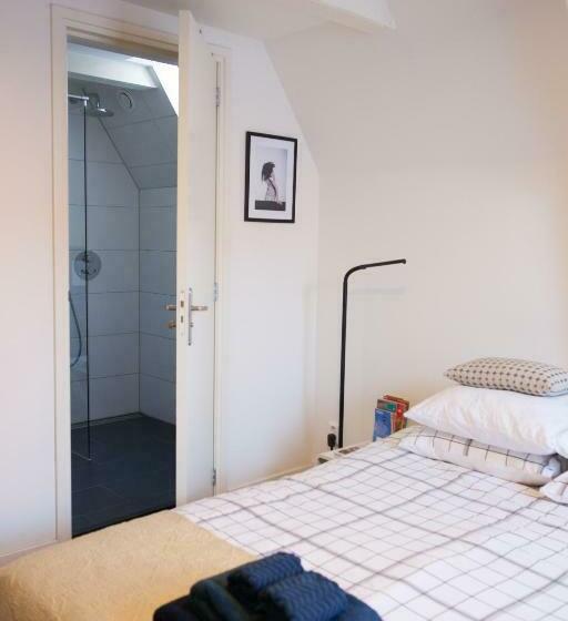 Standard Room, Kuwadro Guesthouse  Jordaan