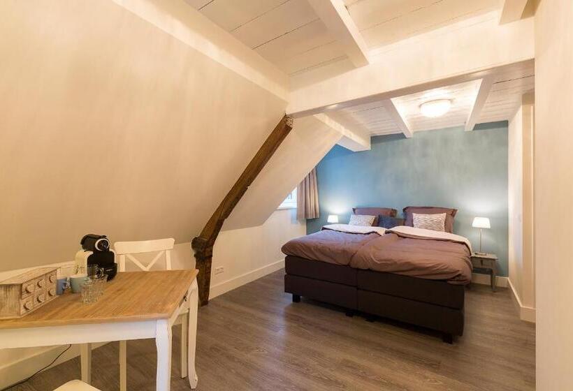 Номер Стандарт, Bed & Breakfast De Vier Seizoenen