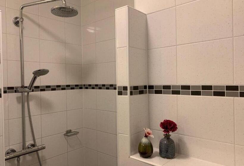 Студия Стандарт, In Den Brouwery