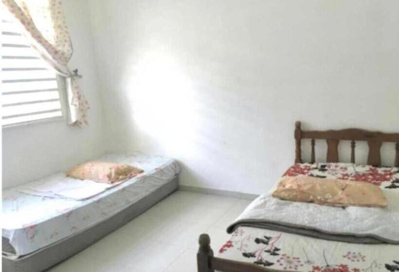 Апартаменты 1 Спальня, Oyo Home 90977 Azzinki Homestay