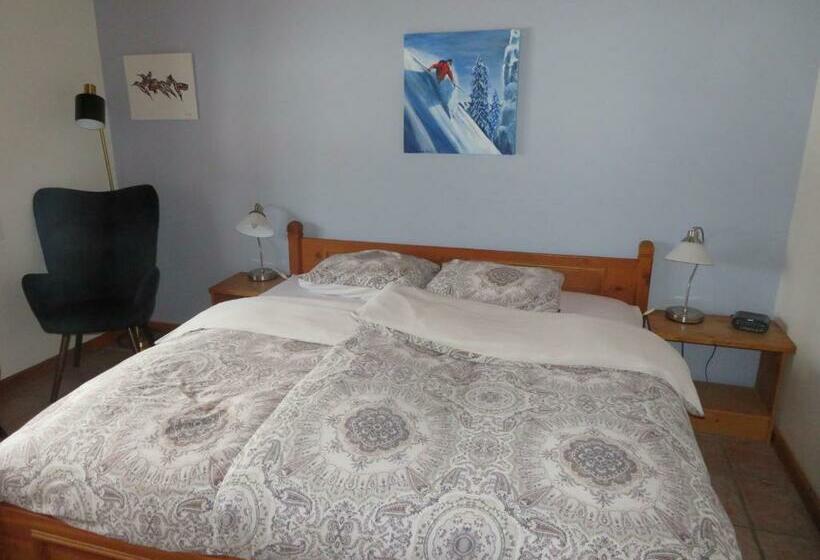 带大床的标准间, Alpenglow Bed And Breakfast