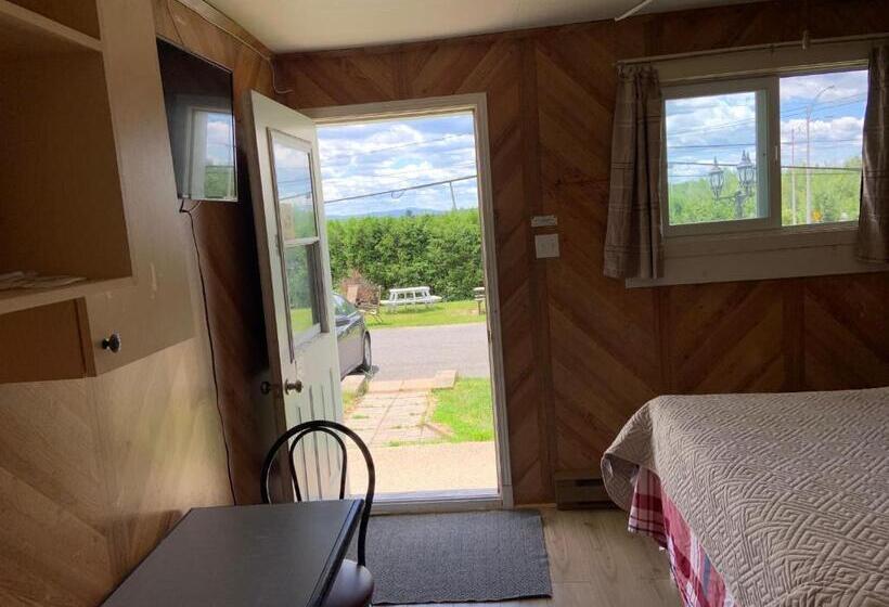 Номер Стандарт, Motel & Chalet Waterloo