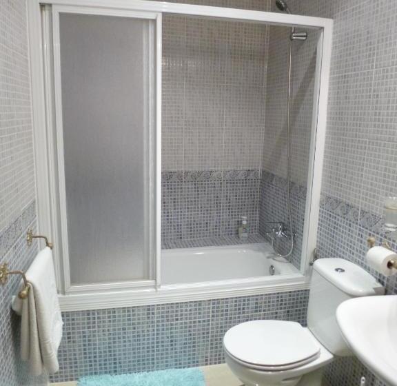 Номер Стандарт, Hostal Virgen Del Rocio
