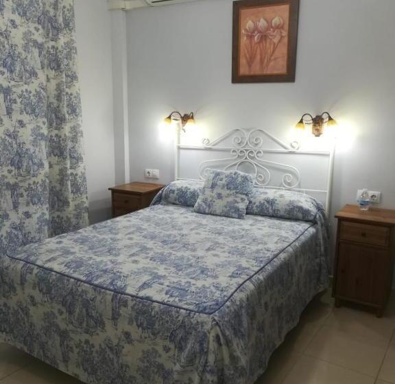 Номер Стандарт, Hostal Virgen Del Rocio