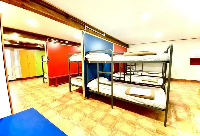 Кровать в Общей Комнате, Hostel Albergue Paradiso