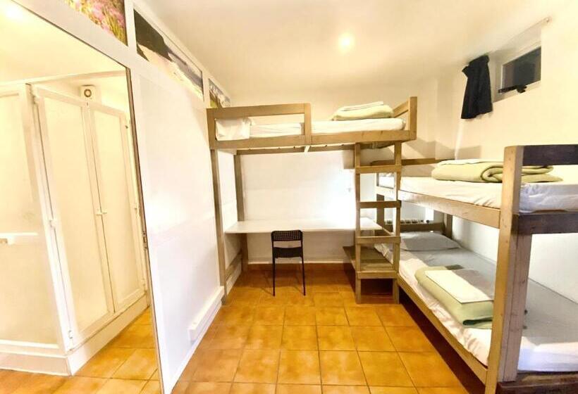 Четырехместный Номер Стандарт, Hostel Albergue Paradiso