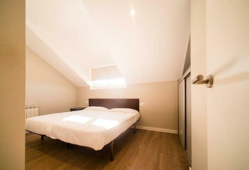 Апартаменты 1 Спальня, El Pi De Sant Just   Habitacions I Apartaments