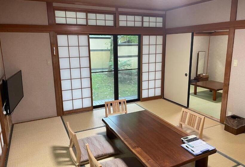 스탠다드 룸, Yamashinobu