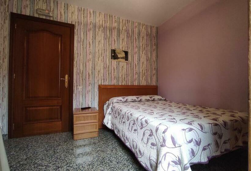 Номер Стандарт Индивидуальный, Hostal Plaza