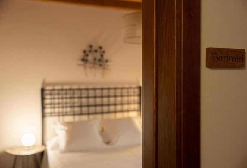 Номер Стандарт, Olagaraia - Adults Only
