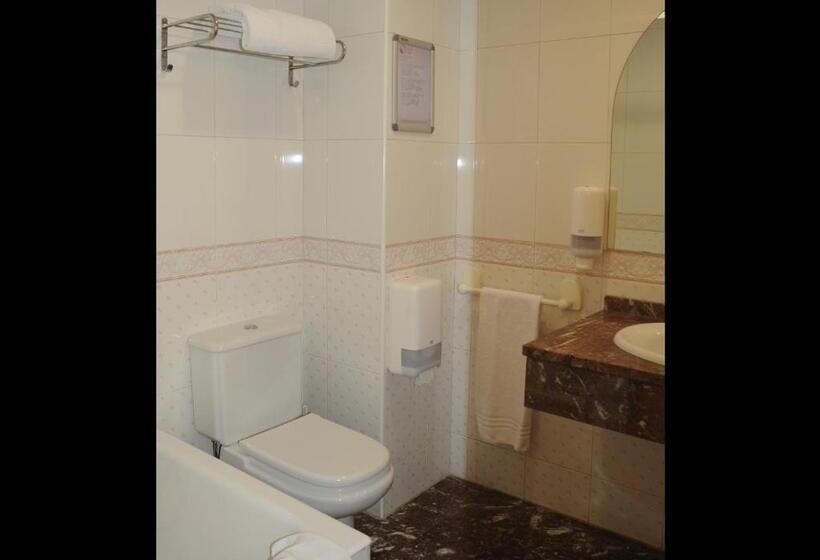 اتاق استاندارد یک نفره, Aitana