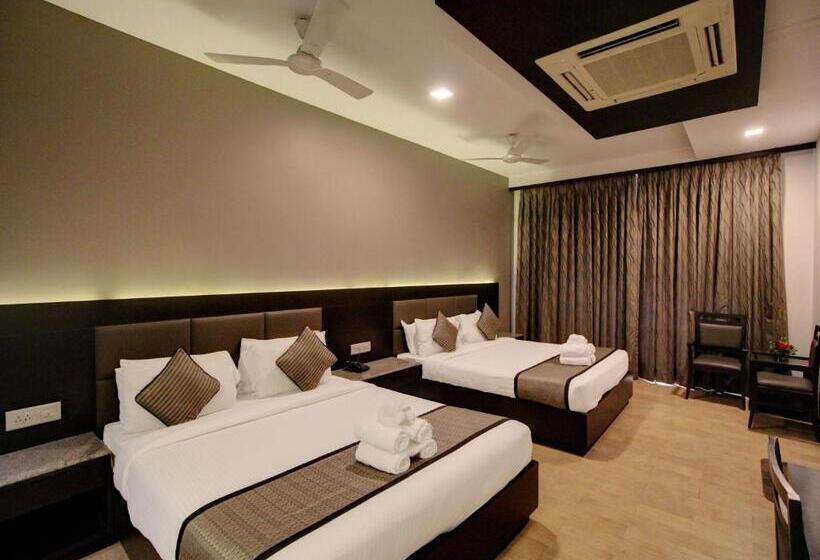 Четырехместный Номер Deluxe, Damanganga Valley Resort Silvassa