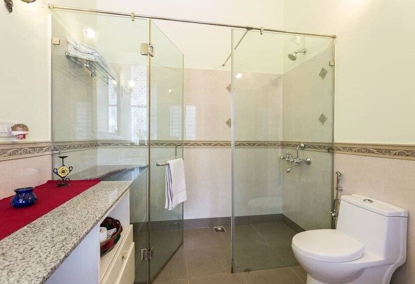 اتاق استاندارد, Eleven Bed & Breakfast