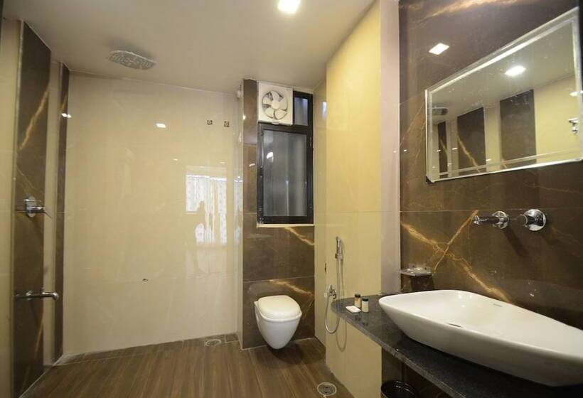 Семейный Номер, Metro Inn