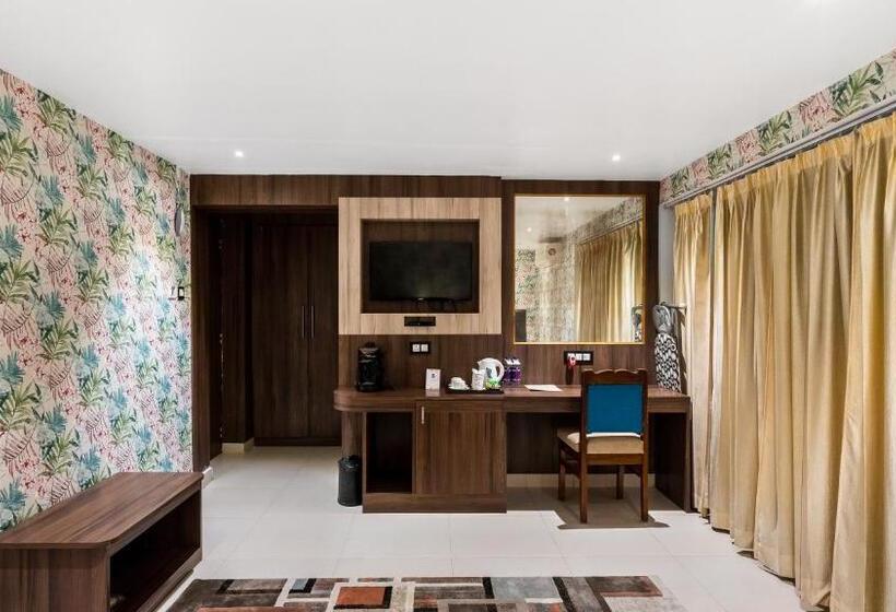 اتاق استاندارد با بالکن, Niranjana Hotel Bodhgaya