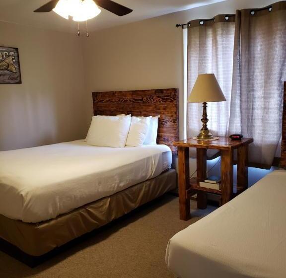 Люкс, Flaming Gorge Resort