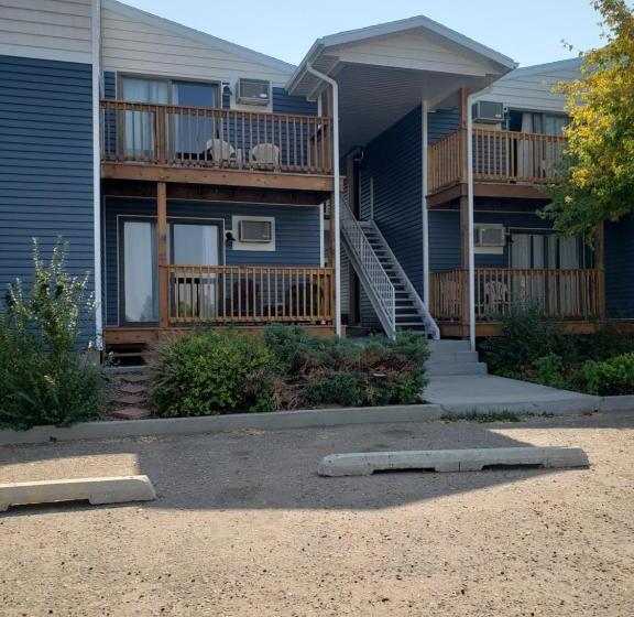 Люкс, Flaming Gorge Resort