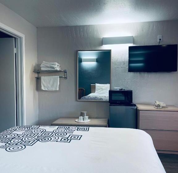 Номер Стандарт, Century 21 Motel