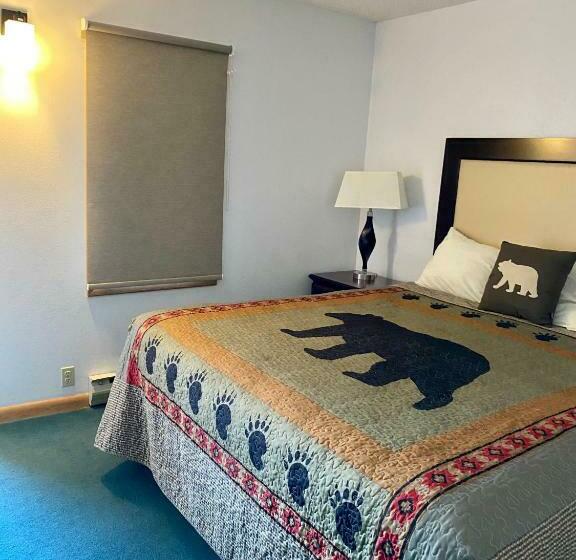 스탠다드 룸 킹사이즈 침대, Holiday Lodge