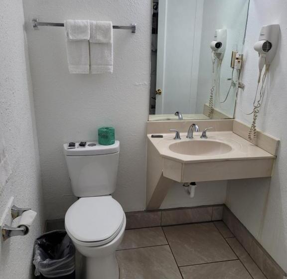 Номер Стандарт, Sands Motel