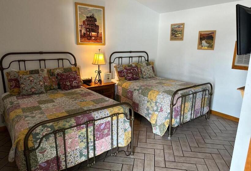 Standard-huone 2 Parivuodetta, Buffalo Chip's Ranch House Motel