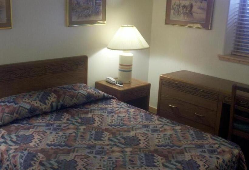 Трехместный Номер Базовый, Jared S Wild Rose Ranch Resort