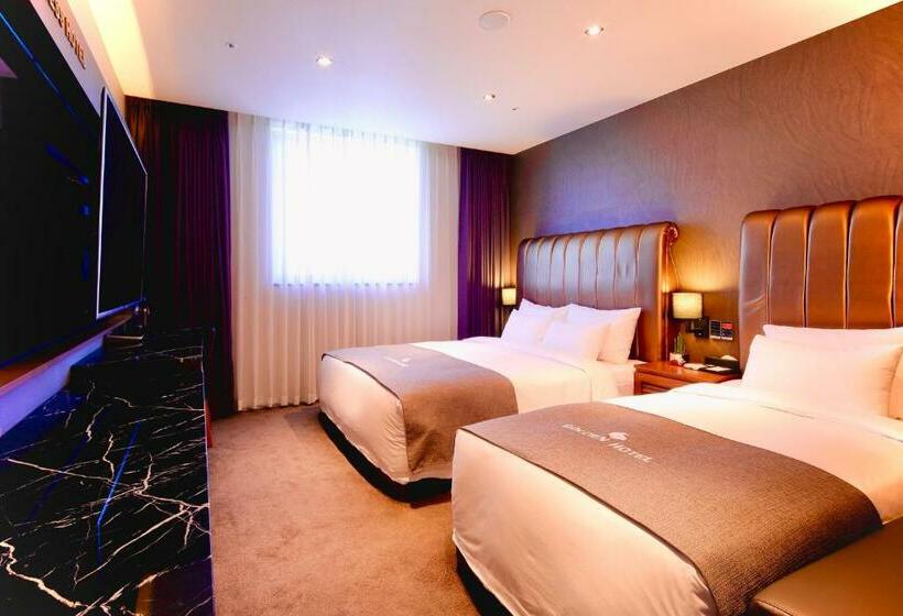 Family Suite, Golden Business
