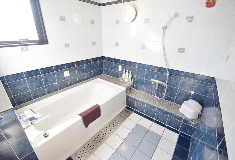 חדר דחוקס עם מיטת קינג, Imalle Yokohama Isezakicho